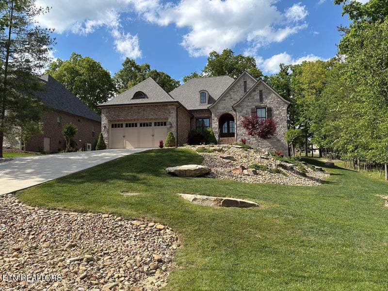 123 Cathedral Dr, Crossville, TN 38558