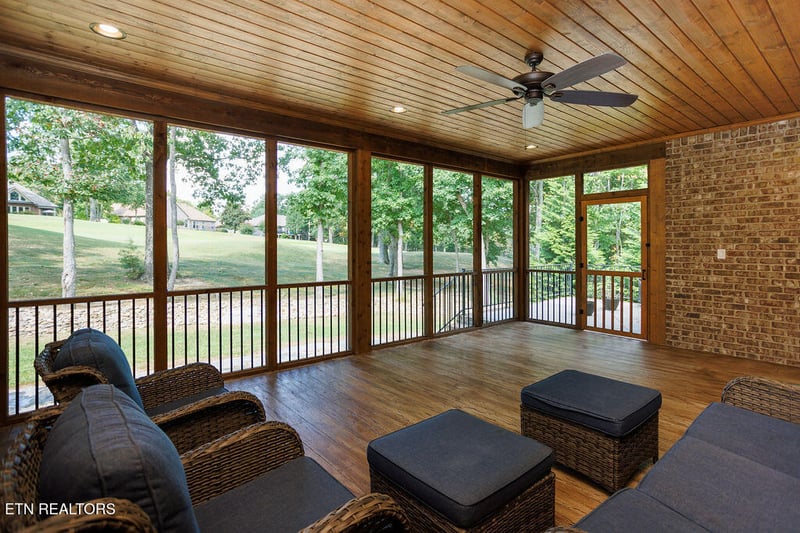 123 Cathedral Dr, Crossville, TN 38558