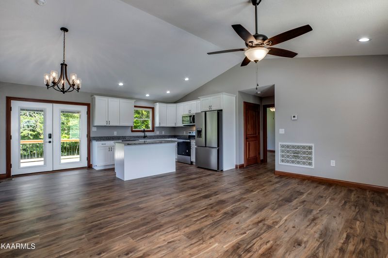 123 County Road 777, Athens, TN 37303