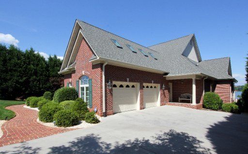 123 Coyatee Cir, Loudon, TN 37774