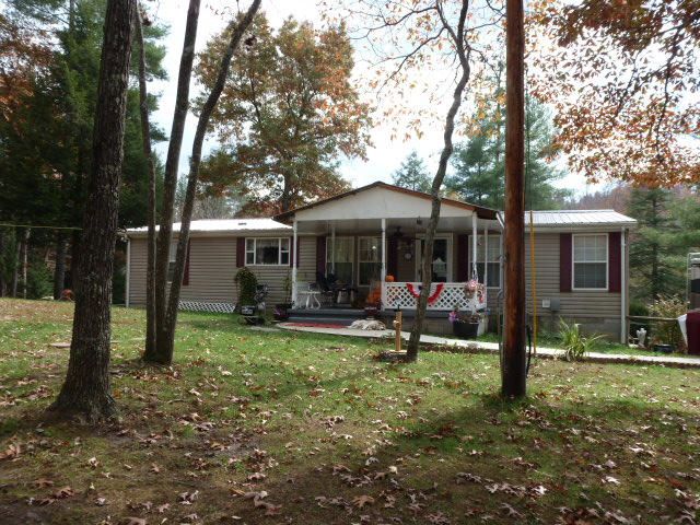 123 Doc Huling Rd, Robbins, TN 37852