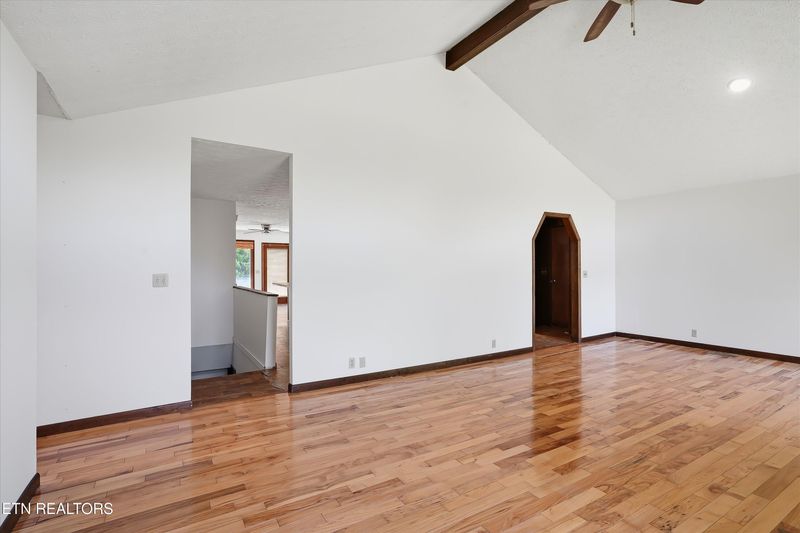 123 Dug Ridge Rd, Kingston, TN 37763