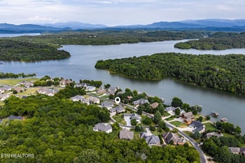 123 Eladi Tr, Vonore, TN 37885