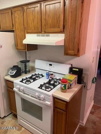 123 Gail Ln, Oliver Springs, TN 37840