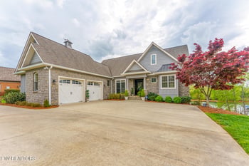 123 Indian Shadows Dr, Maryville, TN 37801