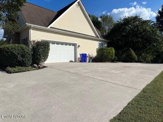 123 Jessica Ln, Clinton, TN 37716