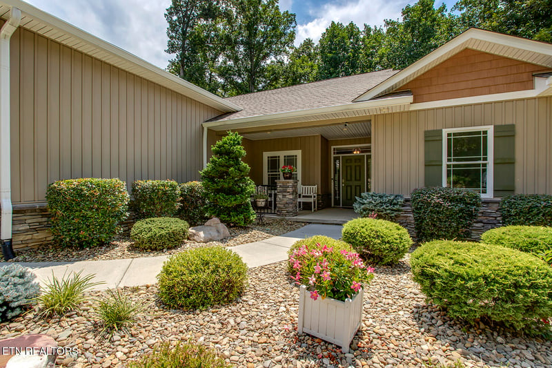 123 Kawga Way, Loudon, TN 37774