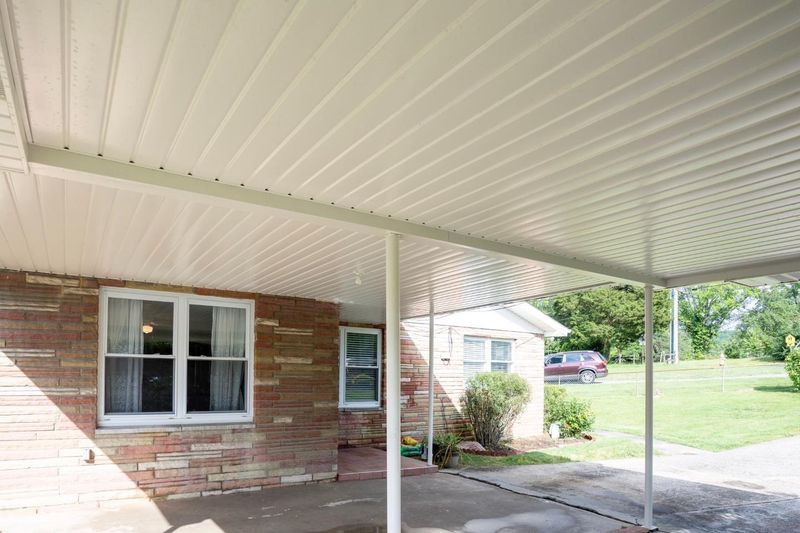 123 Manchester Rd, Oak Ridge, TN 37830