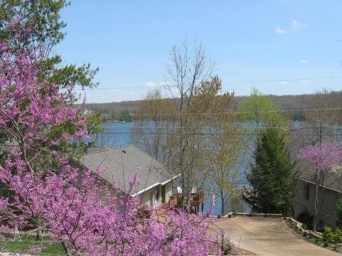 123 Mariners Dr, Crossville, TN 38558