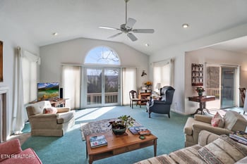 123 Mariners Dr, Fairfield Glade, TN 38558