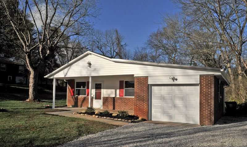 123 Park Dr, Maryville, TN 37804