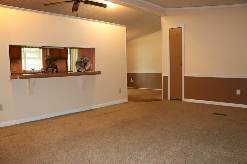 123 Pond Rd, Oliver Springs, TN 37840
