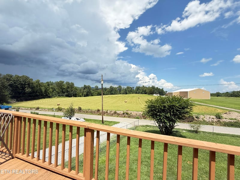 123 Powers Loop, Oakdale, TN 37829
