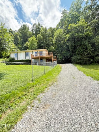 123 Powers Loop, Oakdale, TN 37829