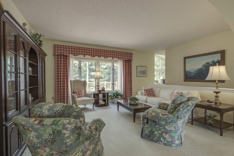 123 Quapaw Cir, Loudon, TN 37774