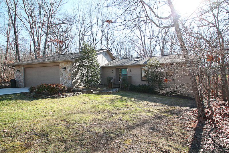 123 Rolling Green Dr, Crossville, TN 38558