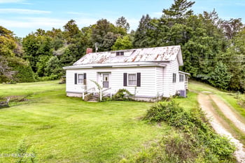 123 Sexton Ln, Clinton, TN 37716