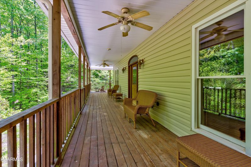 123 Tamara Ln, Oak Ridge, TN 37830