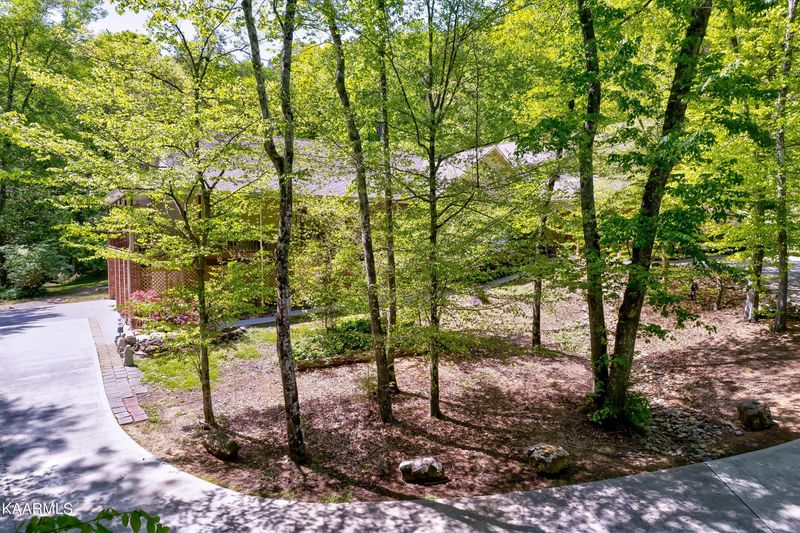 123 Tamara Ln, Oak Ridge, TN 37830