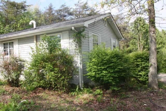 123 Taylor Rd, Crossville, TN 38572