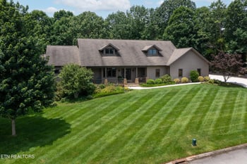123 Turtle Cove Ct, Lenoir City, TN 37772