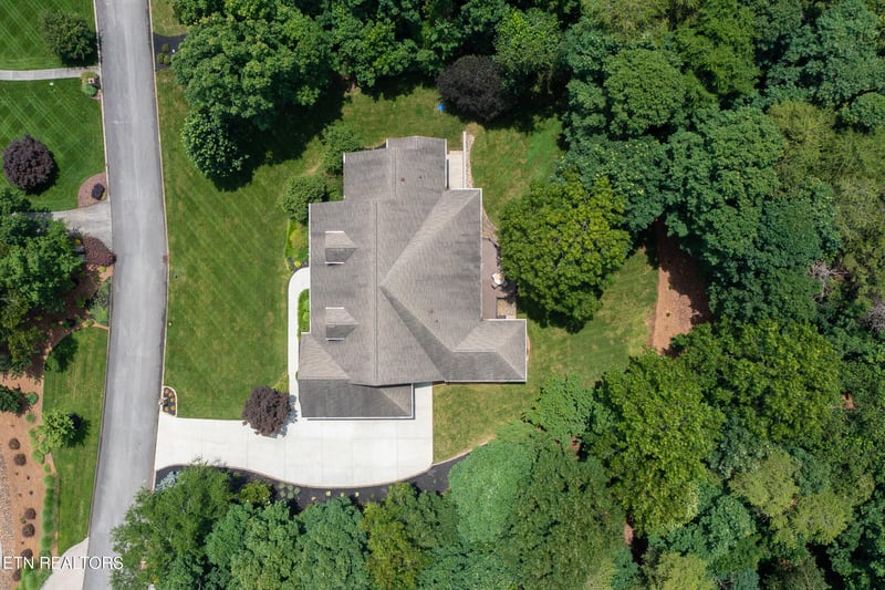 123 Turtle Cove Ct, Lenoir City, TN 37772