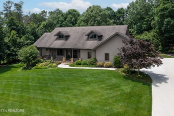 123 Turtle Cove Ct, Lenoir City, TN 37772
