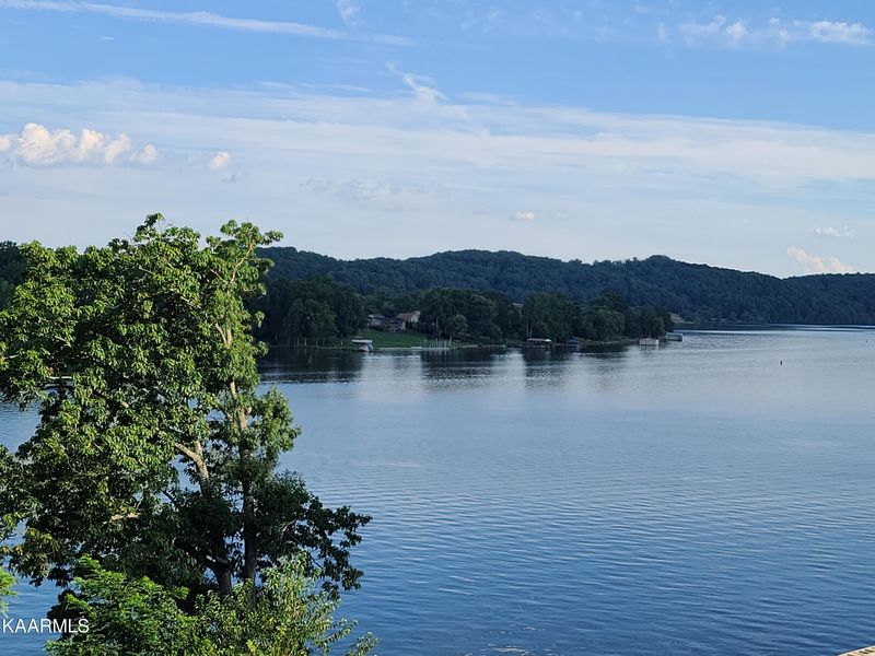 123 Westcliff Point, Harriman, TN 37748