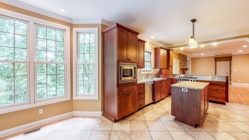 123 Westview Ln, Oak Ridge, TN 37830