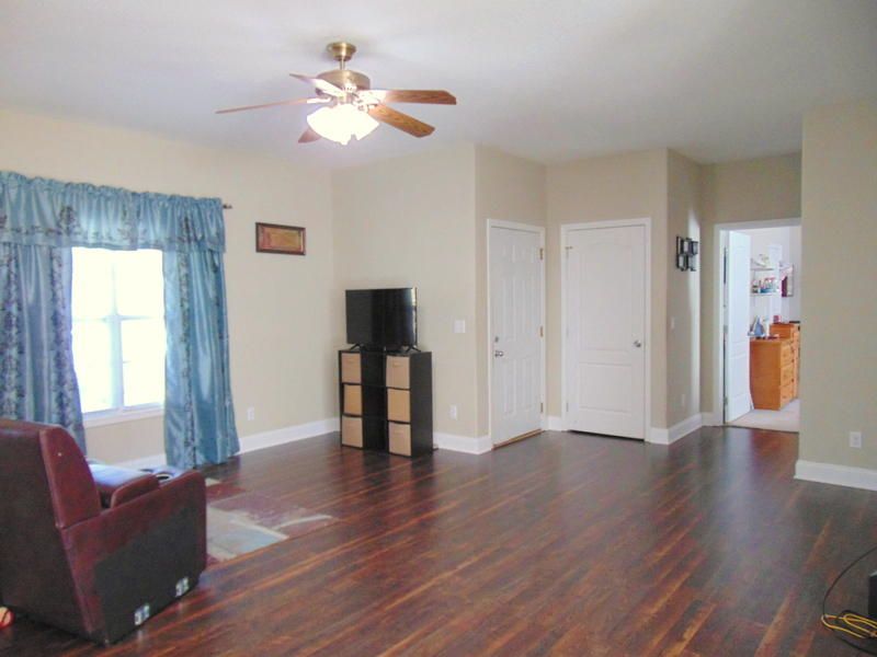 123 Winding Tr, Harriman, TN 37748