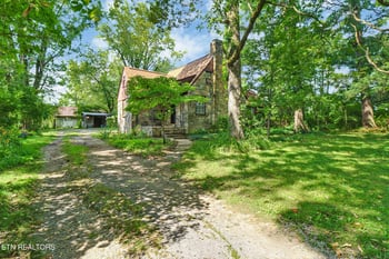 1230 Deep Draw Rd, Crossville, TN 38555