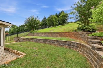 1230 Peake Ln, Knoxville, TN 37922