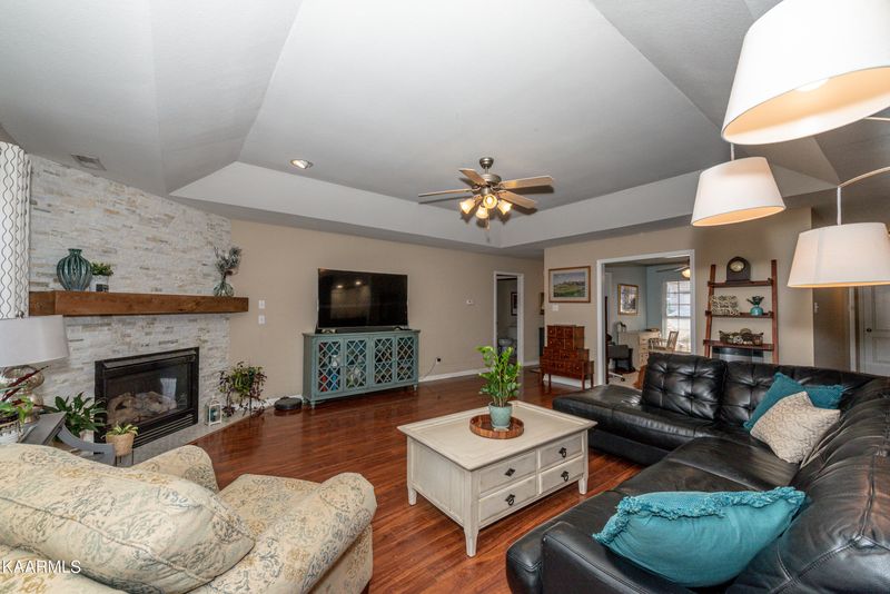 1231 Elsborn Ridge Rd, Maryville, TN 37801