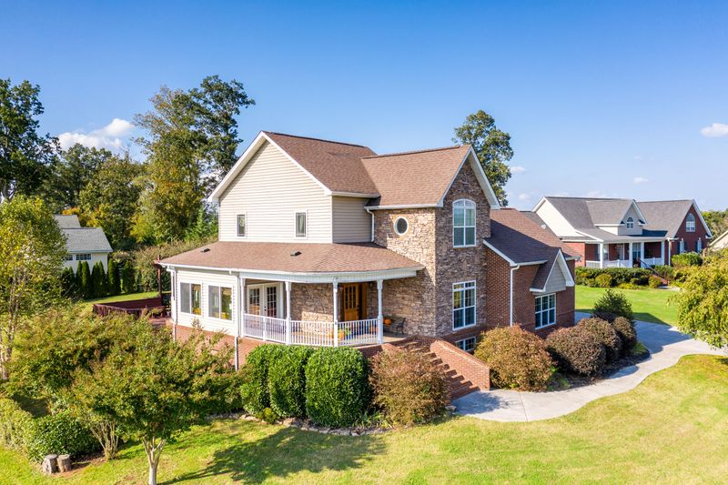 1231 Rachel St, Sevierville, TN 37876