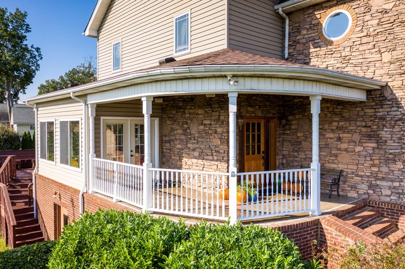 1231 Rachel St, Sevierville, TN 37876