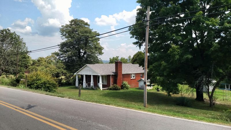 1231 Sharps Chapel Rd, Sharps Chapel, TN 37866