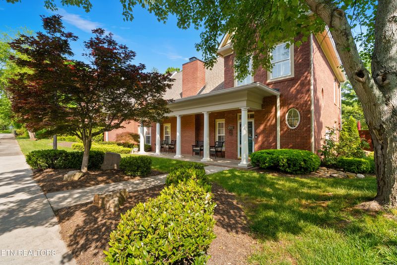 12311 Willow Ridge Ln, Farragut, TN 37934
