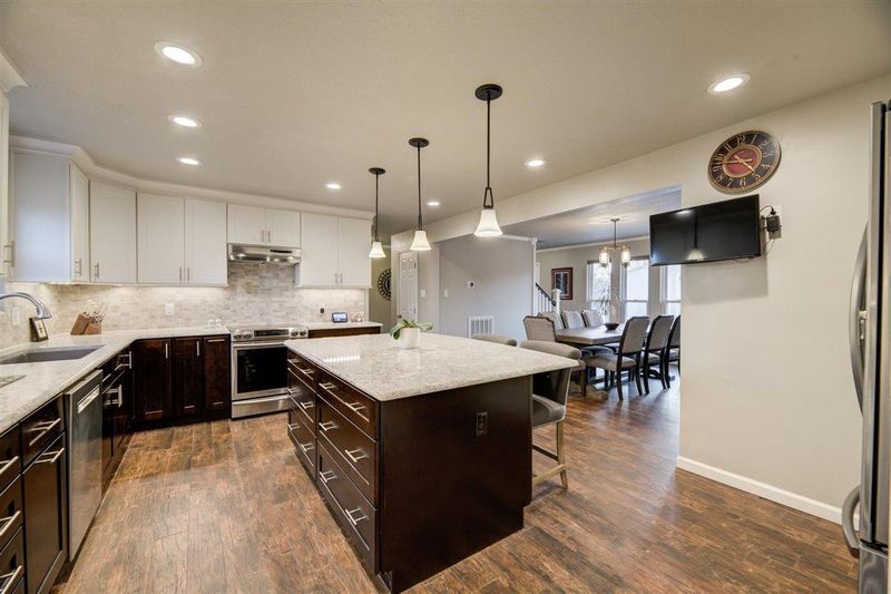 1232 Lovell View Dr, Knoxville, TN 37932
