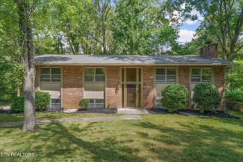 1232 Wallingford Rd, Knoxville, TN 37923
