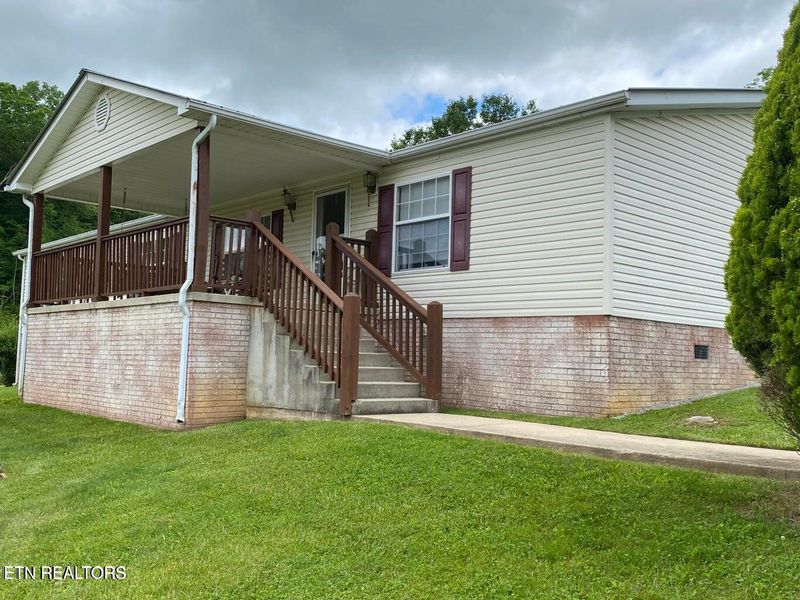12320 Scott Hwy, Helenwood, TN 37755