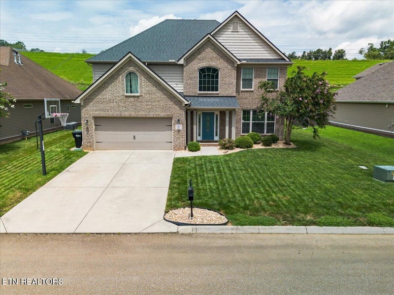12325 Chirping Bird Ln, Knoxville, TN 37932