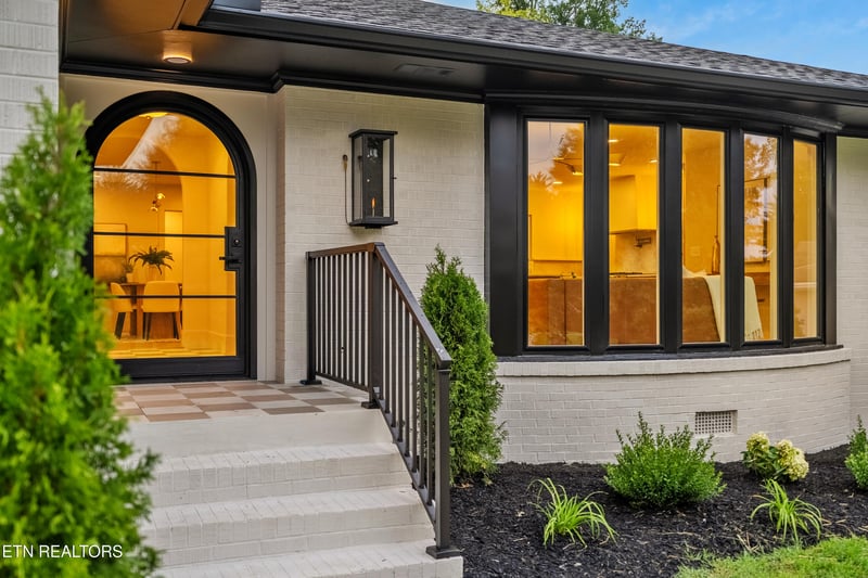 1233 Cherokee Blvd, Knoxville, TN 37919
