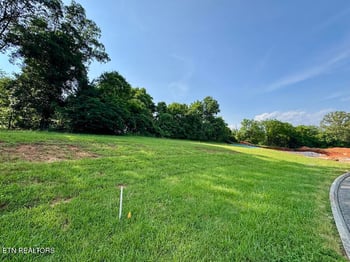12333 Green Mountain Dr, Knoxville, TN 37934