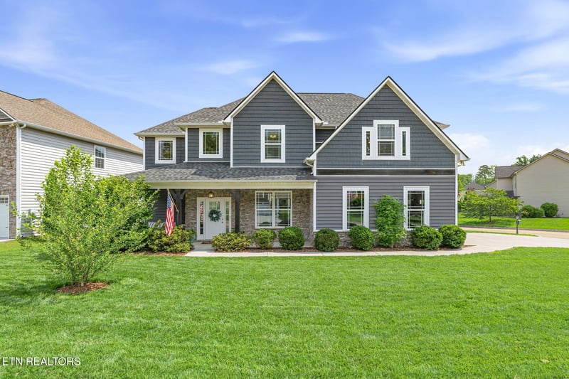 12339 Blacksburg Ln, Knoxville, TN 37922