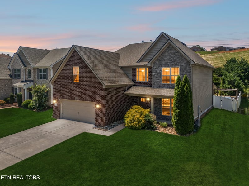 12349 Chirping Bird Ln, Knoxville, TN 37932