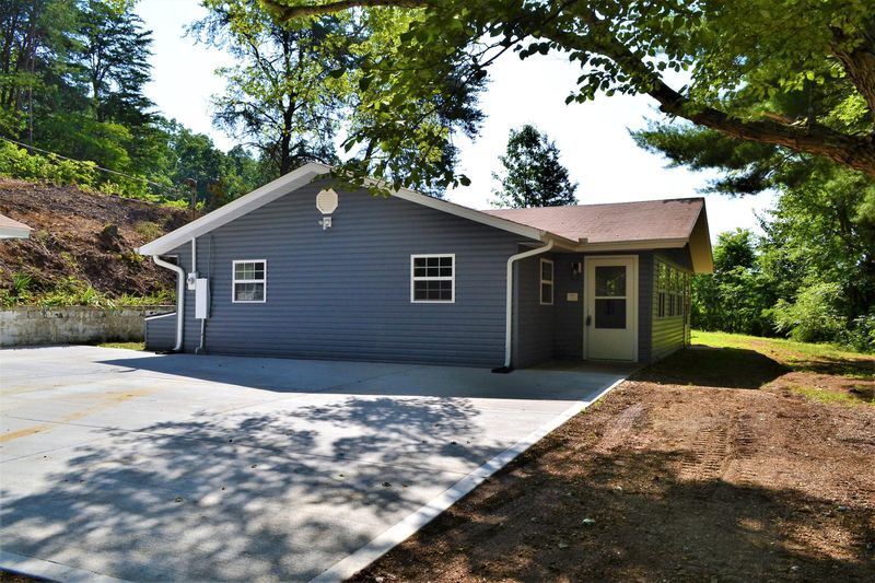1235 Goose Gap Rd, Sevierville, TN 37876