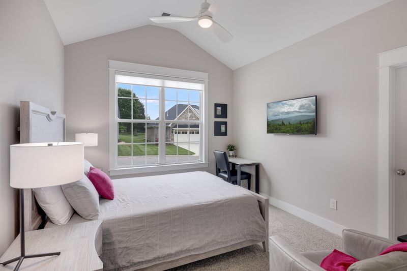 1235 Loggerhead Ln, Knoxville, TN 37932
