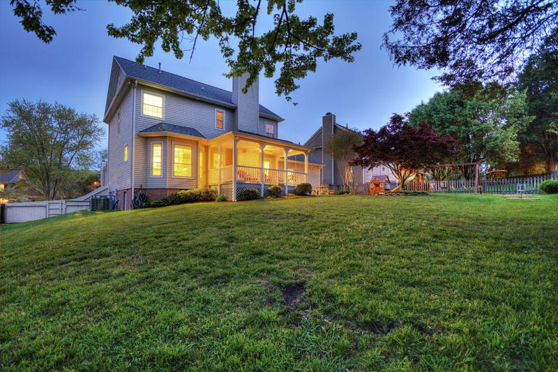 1236 Halifax Rd, Knoxville, TN 37922
