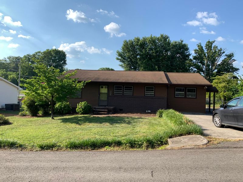 1236 Morgan St, Athens, TN 37303