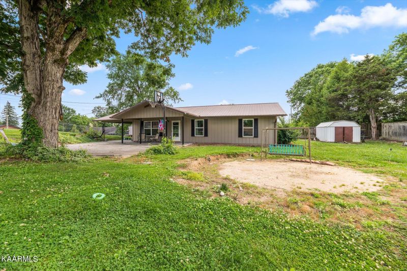1236 Ownby Cir, Sevierville, TN 37862